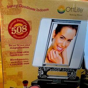 Ottlite Light 💡 up Makeup Mirror